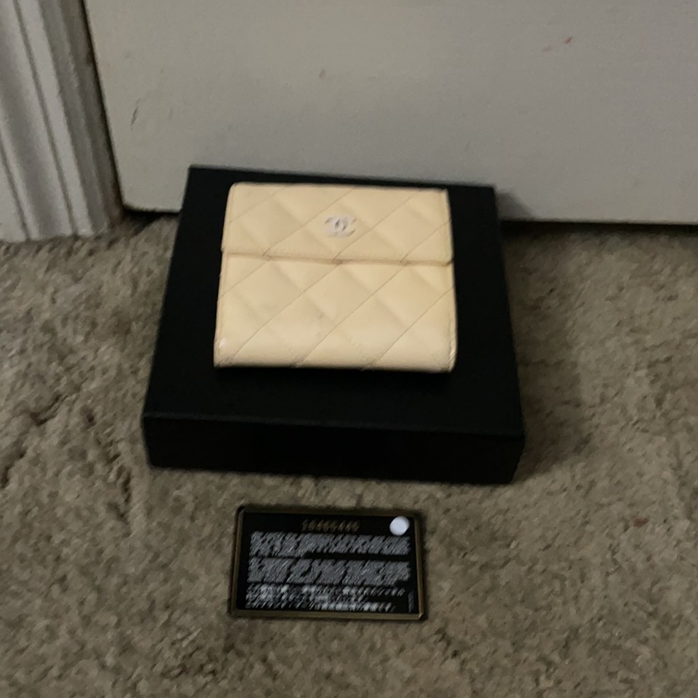 Chanel Wallet - Picture 9 of 10